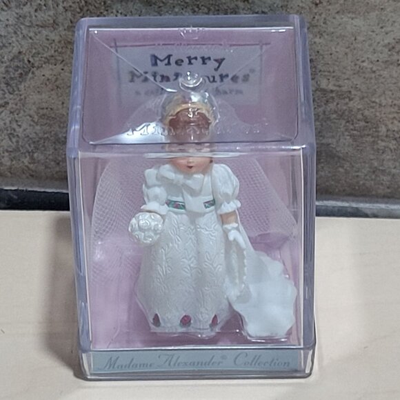 Hallmark Collections Madame Alexander Merry Miniatures Empire Bride 1998 - Picture 3 of 11